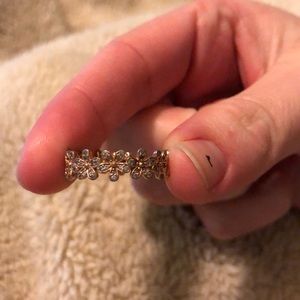 pandora dazzling daisy ring